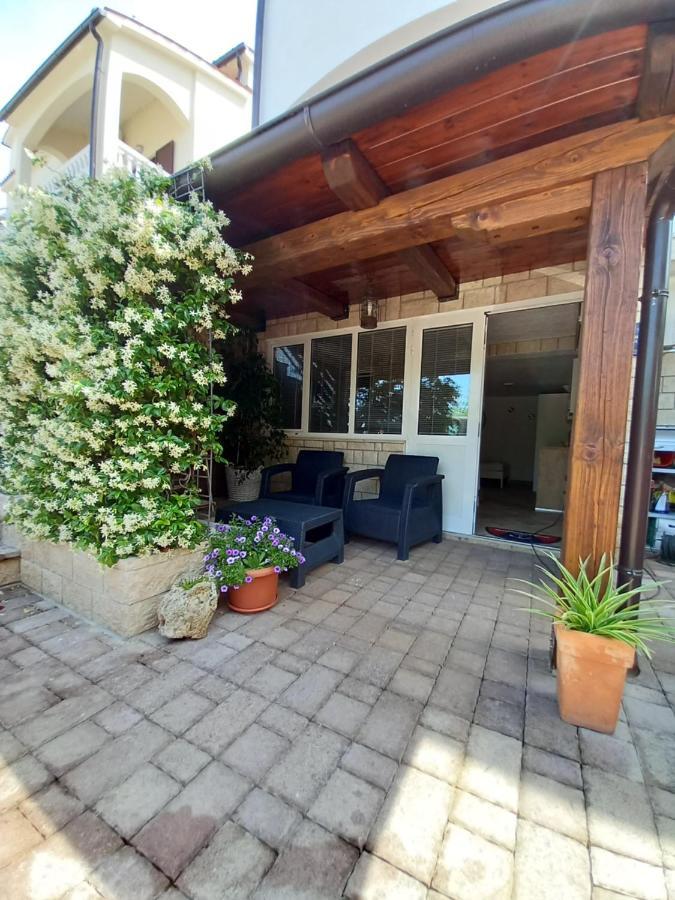 Studio Apartment Marinero Tar-Vabriga Exterior photo